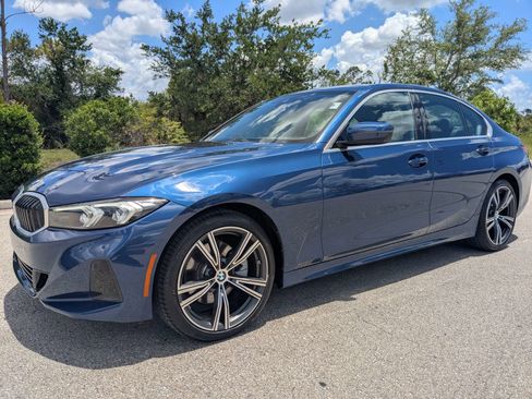 Used 2024 BMW 330i Sedan w/ Premium Package RWD image 9
