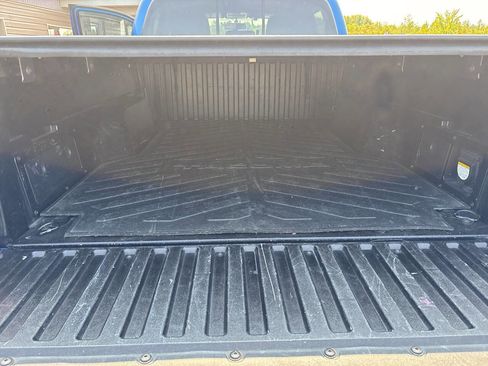 Used 2017 Toyota Tacoma TRD Sport image 10