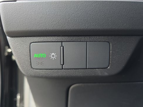 Used 2024 Audi Q4 e-tron Premium Plus w/ Premium Plus image 26