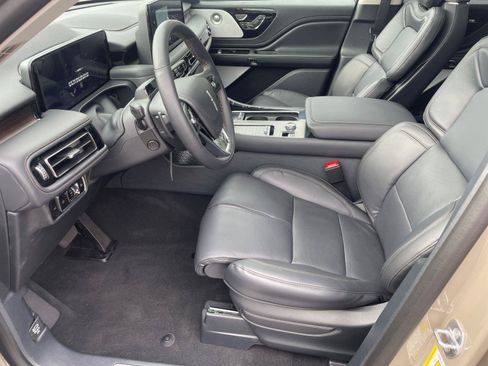New 2026 Lincoln Aviator Reserve AWD/4WD image 9
