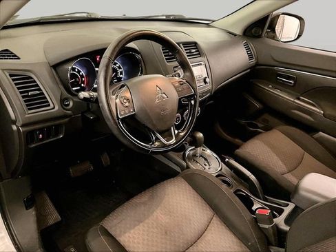 Used 2017 Mitsubishi Outlander Sport LE FWD image 12