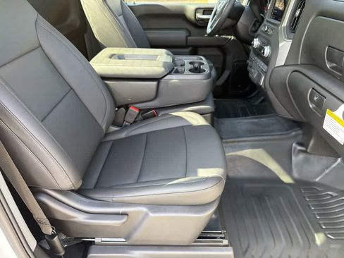 New 2025 GMC Sierra 2500 Pro w/ Convenience Package image 17