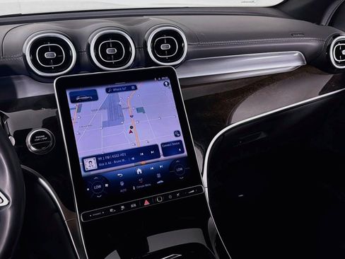 Certified 2025 Mercedes-Benz GLC 350e 4MATIC image 21