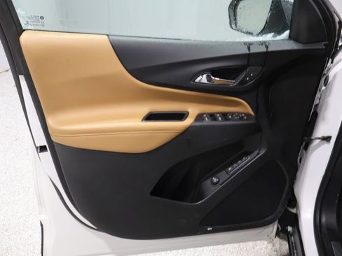 Used 2019 Chevrolet Equinox Premier image 13