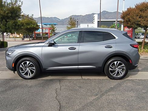 Certified 2022 Buick Envision Essence w/ Technology Package I image 2