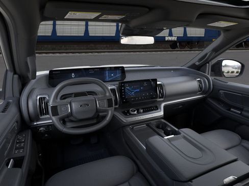 New 2026 Ford Expedition Platinum image 11