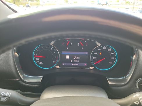 Used 2022 Chevrolet Traverse RS FWD image 23