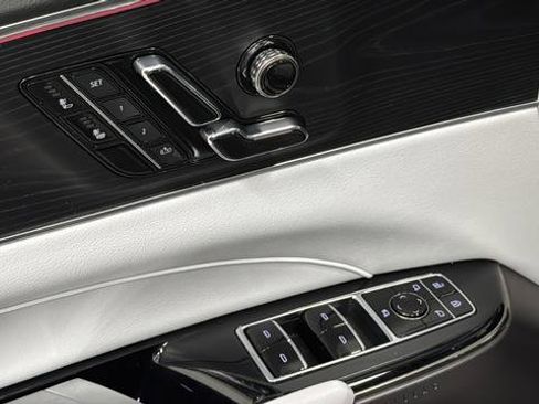 Used 2024 Cadillac Lyriq Luxury image 21