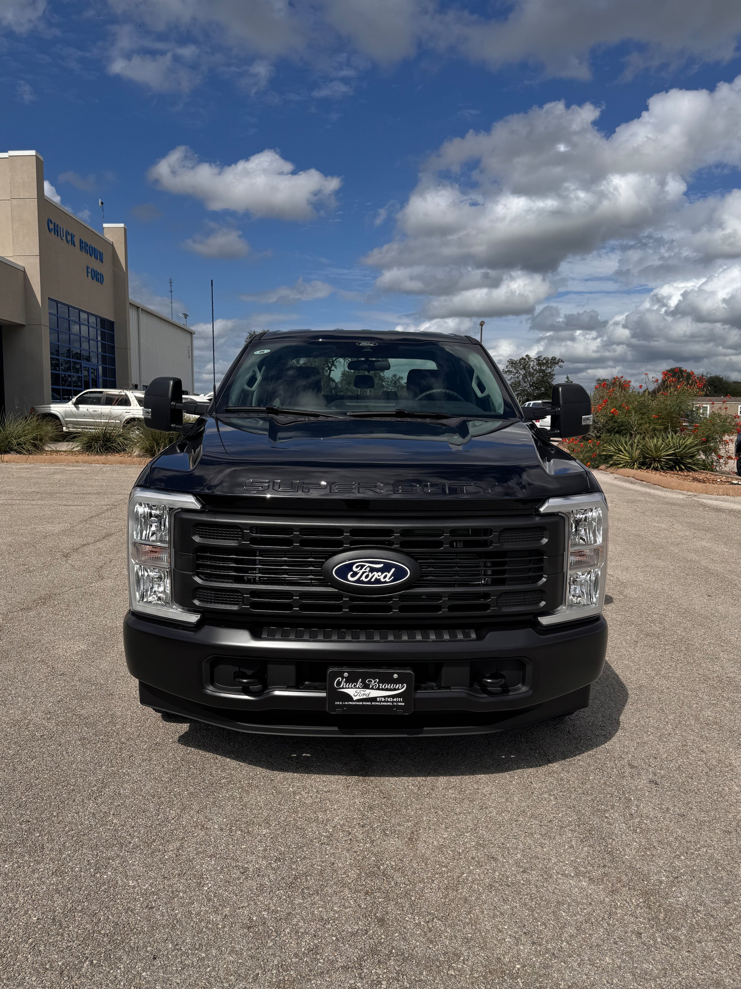 New 2027 Ford F250 XL w/ Camper Package RWD image 8