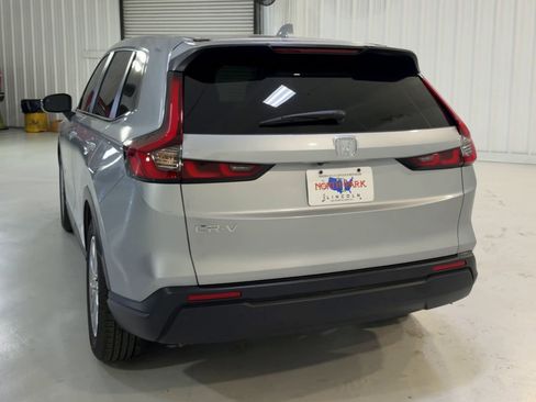 Used 2026 Honda CR-V EX image 8