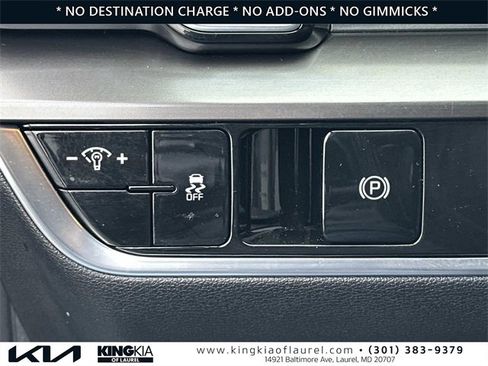 Used 2025 Kia Sportage EX image 14