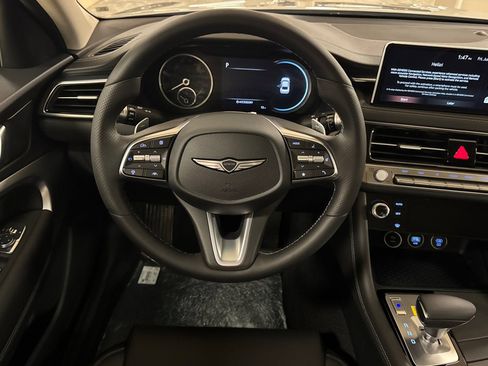 New 2026 Genesis G70 2.5T AWD/4WD image 14