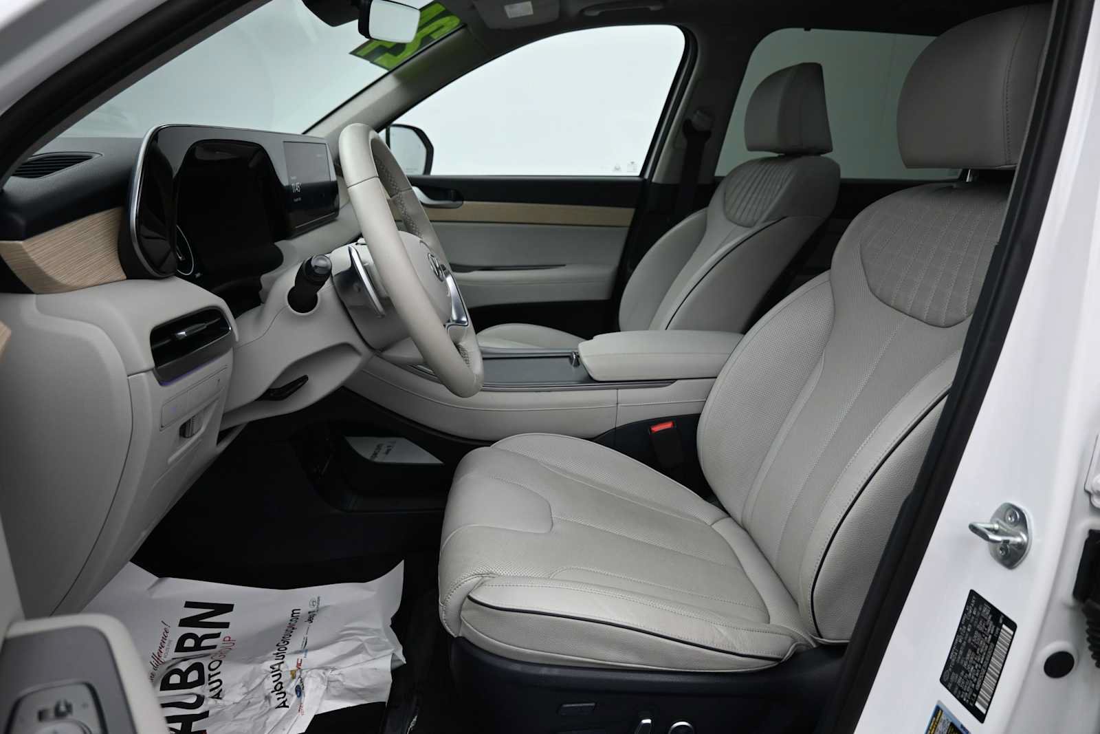 Certified 2024 Hyundai Palisade Limited AWD/4WD image 12