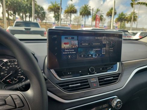 Used 2025 Nissan Altima 2.5 SV w/ SV Special Edition Package image 21