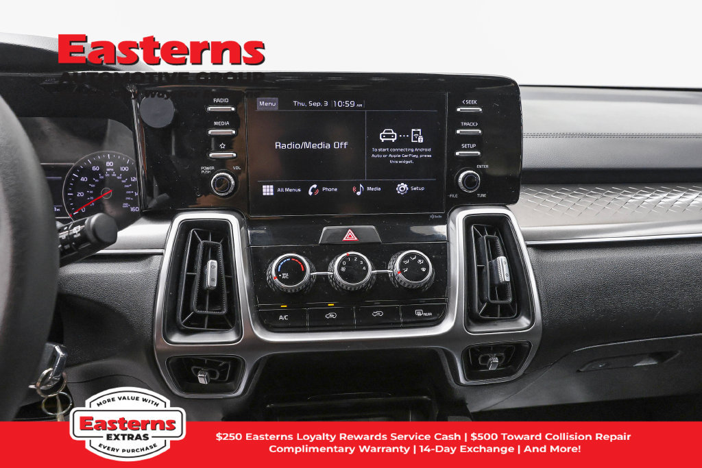 Used 2023 Kia Sorento LX AWD/4WD image 12
