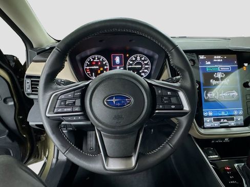 Certified 2025 Subaru Outback Premium AWD/4WD image 7