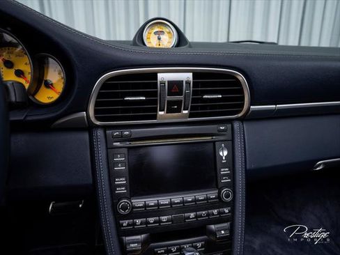 Used 2011 Porsche 911 4 Cabriolet AWD/4WD image 33