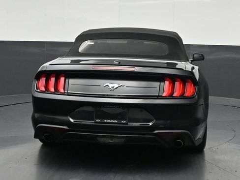 Used 2020 Ford Mustang Premium RWD image 4