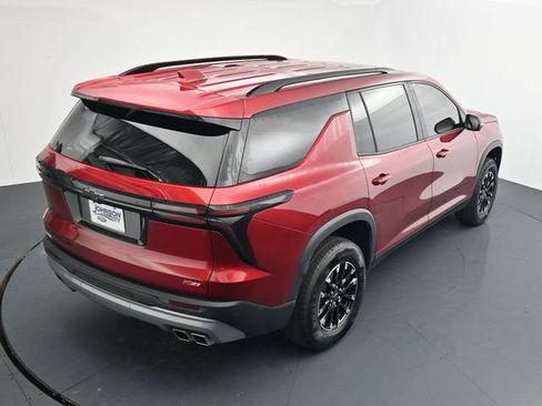 Used 2024 Chevrolet Traverse Z71 AWD/4WD image 31