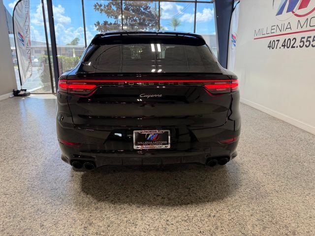 Used 2023 Porsche Cayenne Platinum Edition AWD/4WD image 7