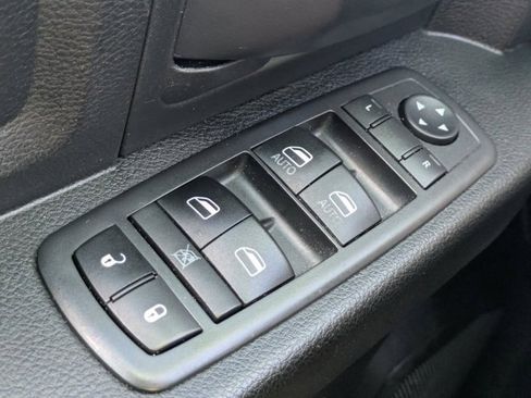 Used 2019 RAM 1500 Express w/ Express Value Package image 16