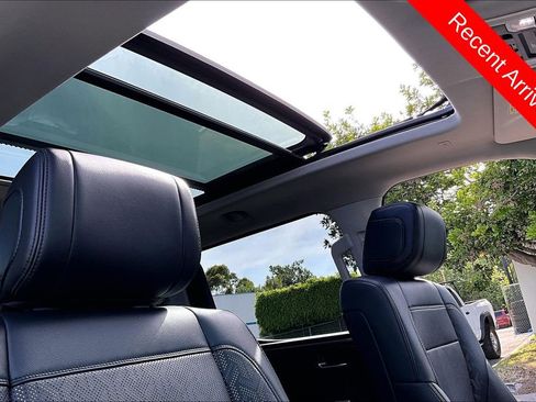 Used 2024 Toyota Tundra Limited w/ TRD Off-Road Package AWD/4WD image 28