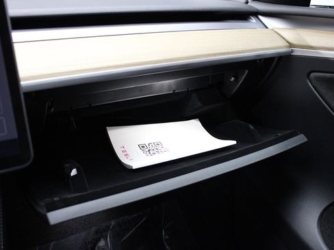 Used 2023 Tesla Model Y Long Range image 14