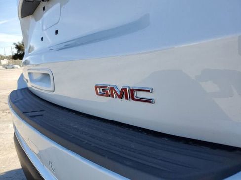 New 2026 GMC Yukon XL Denali w/ Denali Reserve Package AWD/4WD image 7