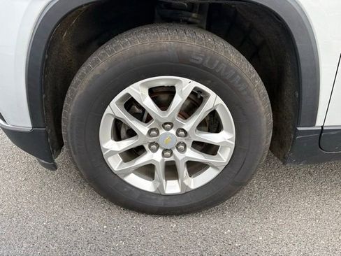 Used 2020 Chevrolet Traverse LT AWD/4WD image 13