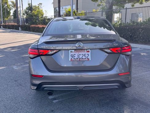 Certified 2022 Nissan Sentra SR w/ Electronics Package FWD image 7