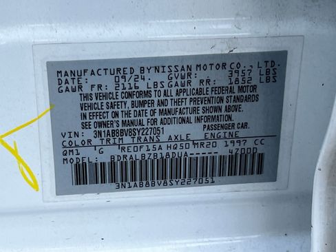 Used 2025 Nissan Sentra S image 22