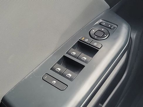 Used 2025 Kia K4 LXS image 30