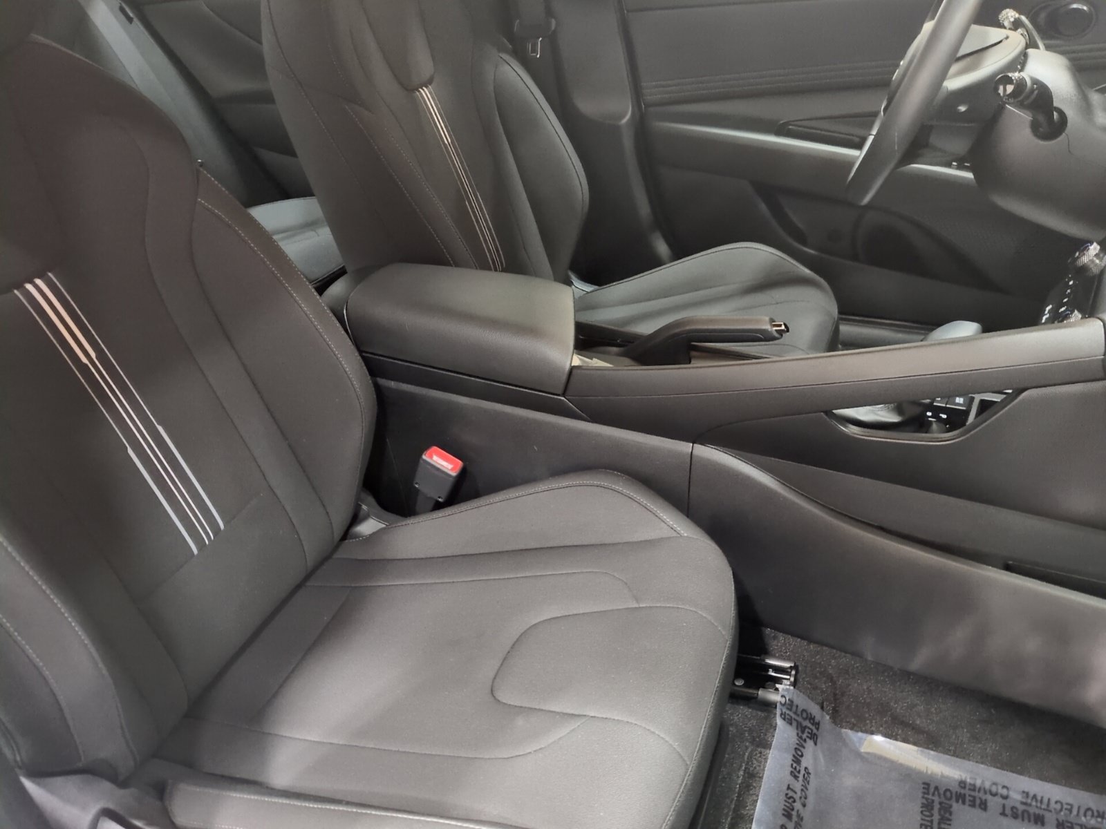 Used 2025 Hyundai Elantra Sport FWD image 10