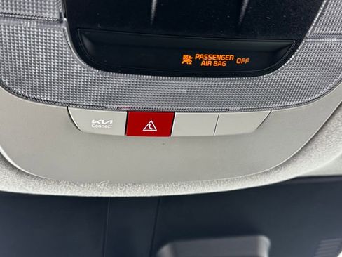 New 2026 Kia Niro EX FWD image 30