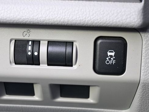 Used 2018 Subaru Forester 2.5i w/ Alloy Wheel Package image 24