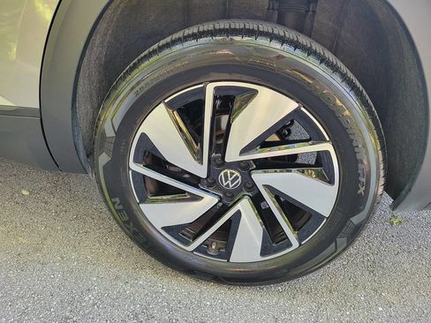 Used 2026 Volkswagen Atlas SE FWD image 19