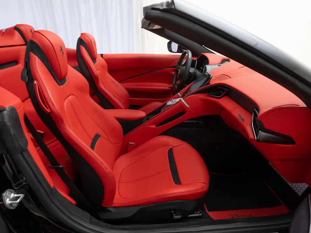 Used 2025 Ferrari Roma Spider RWD image 9