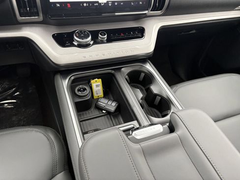 New 2026 Ford Expedition Max Active AWD/4WD image 14