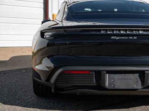 Used 2025 Porsche Taycan 4S image 15