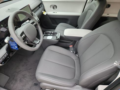 New 2026 Hyundai Ioniq 5 SEL RWD image 9