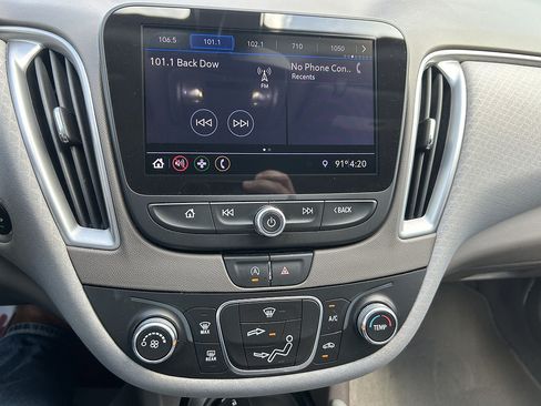 Used 2020 Chevrolet Malibu LS FWD image 10