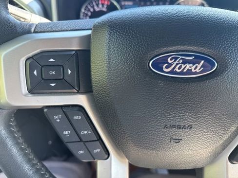 Used 2022 Ford F250 Lariat w/ Lariat Ultimate Package AWD/4WD image 18