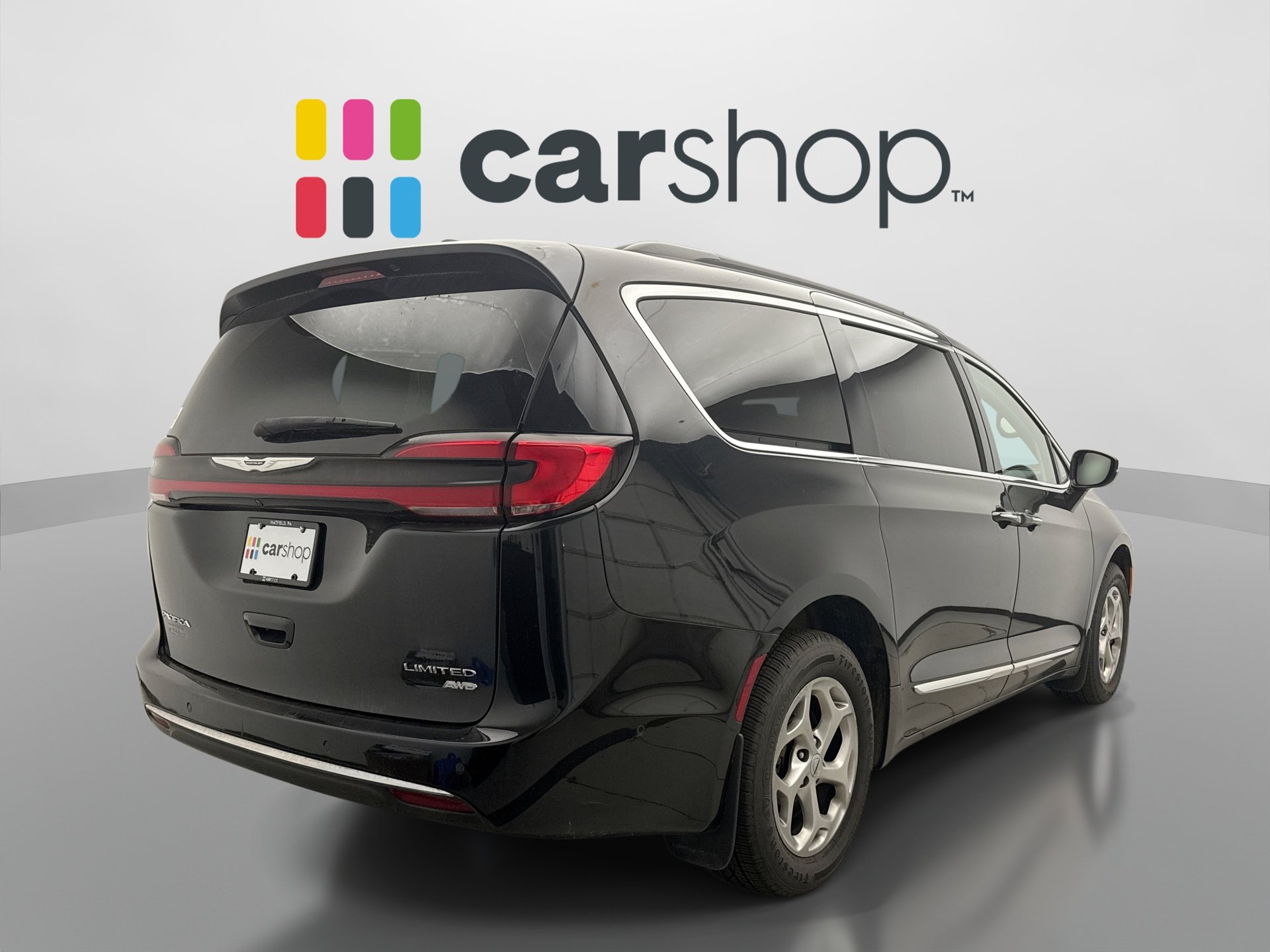 Used 2022 Chrysler Pacifica Limited AWD/4WD image 4