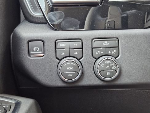 New 2026 Chevrolet Silverado 1500 RST w/ Convenience Package II AWD/4WD image 22