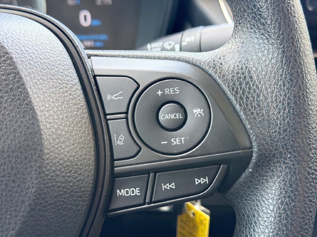 Used 2020 Toyota Corolla LE FWD image 27