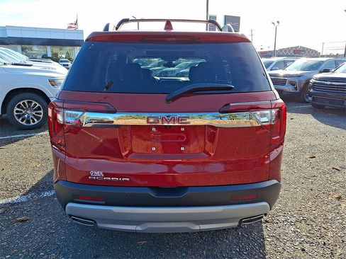 Certified 2023 GMC Acadia SLE w/ Driver Convenience Package image 5