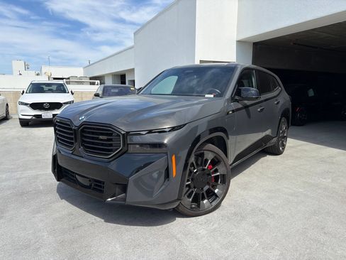 Used 2023 BMW XM AWD/4WD image 3