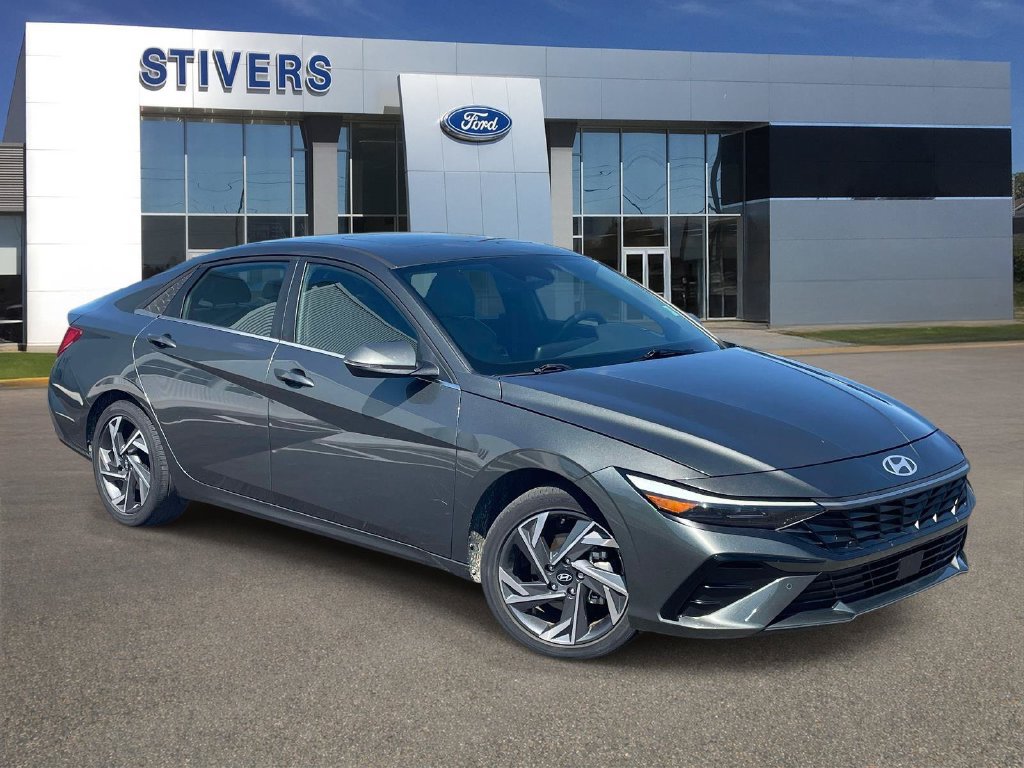 Used 2024 Hyundai Elantra Limited FWD image 1