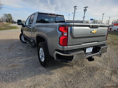 Used 2024 Chevrolet Silverado 2500 LTZ w/ LTZ Plus Package AWD/4WD image 6