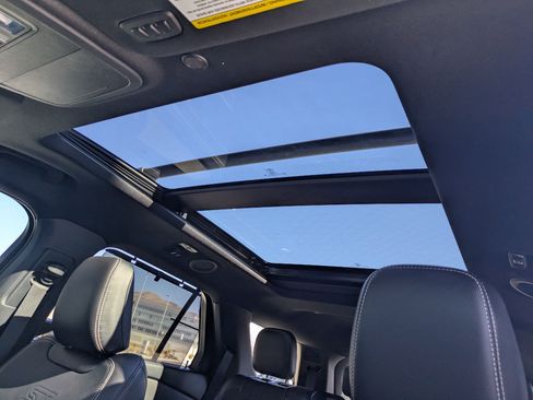 Used 2024 Ford Explorer ST w/ Equipment Group 401A AWD/4WD image 26